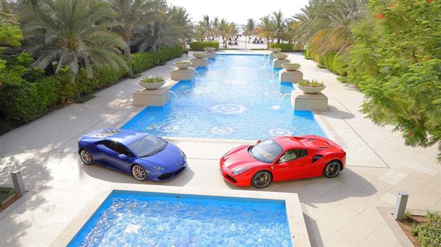 Giới nhà giàu Abu Dhabi tiêu tiền như thế nào?