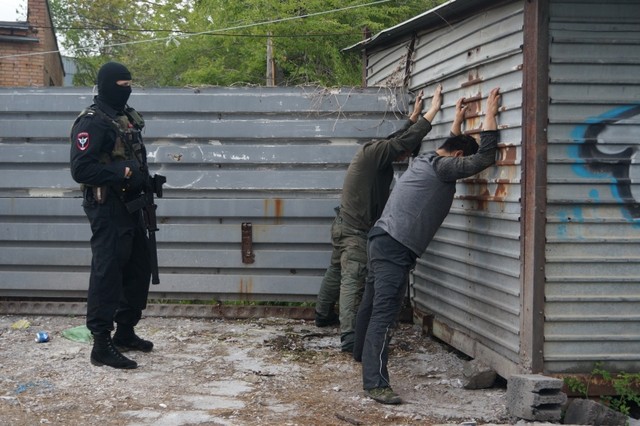 Người TQ khai thác trái phép động vật quý hiếm ở Nga