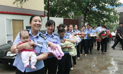 Trung Quốc vừa triệt phá đường dây mua bán trẻ sơ sinh Việt Nam