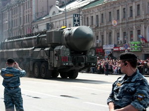 Quân đội Nga bác tin đưa tên lửa đạn đạo tới Ukraine