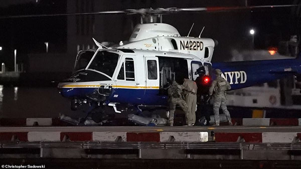 Hành trình trùm vượt ngục Mexico đến nhà tù an ninh nhất nước Mỹ: Hai lần trực thăng, hàng chục xe hộ tống