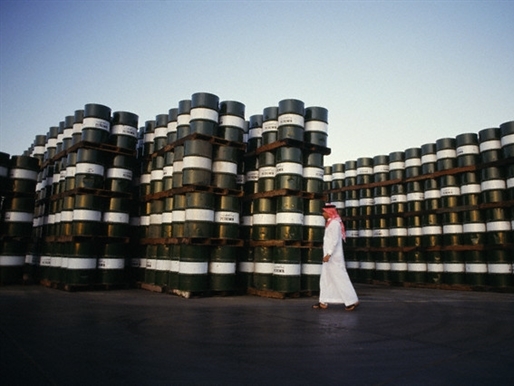 Giá dầu giảm mạnh sau bình luận của Bộ trưởng Dầu mỏ Arab Saudi
