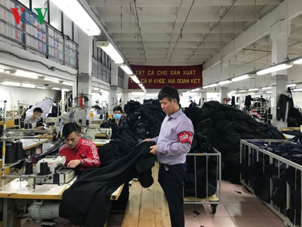 Hơn 10.000 lao động Việt Nam đang làm việc trong ngành dệt may tại Nga