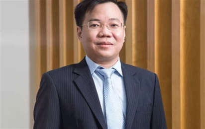 Khởi tố nguyên Phó chánh văn phòng Thành ủy TP.HCM và 11 bị can