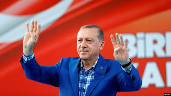 Ông Erdogan khẳng định sốc, người dân Thổ cảm ơn ông Putin