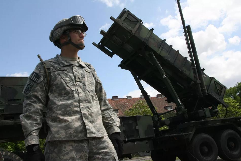 Đức chuyển giao cho Ukraina ba hệ thống phòng không Patriot