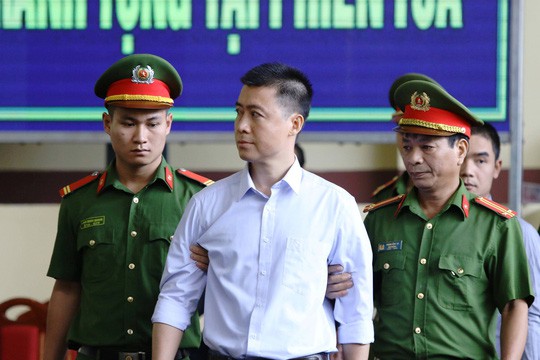 Bắt thêm 4 đối tượng trong đường dây đánh bạc nghìn tỉ của Phan Sào Nam