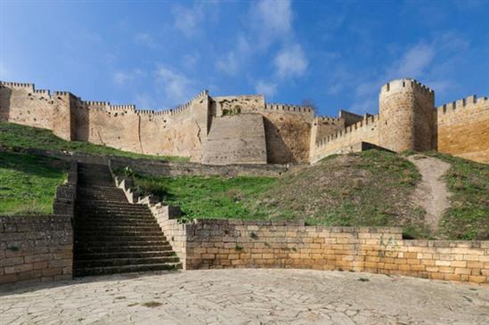 Nổ súng bất ngờ tại Dagestan làm nhiều du khách thương vong