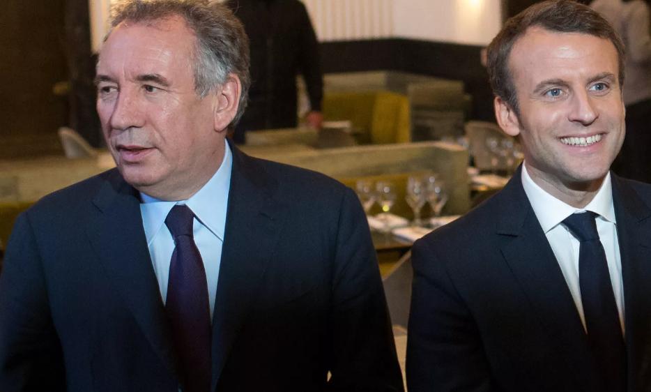 Xếp hạng mức độ ủng hộ Tổng thống Macron và Thủ tướng Bayrou thấp kỷ lục trong lịch sử nước Pháp