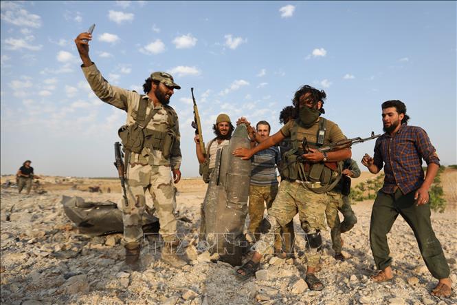 Nhóm phiến quân Faylaq al-Sham chịu thiệt hại nặng nề sau không kích của Nga