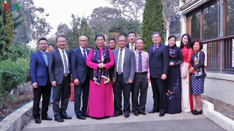 Phó Chủ tịch Quốc hội thăm chúc Tết cộng đồng người Việt tại Australia