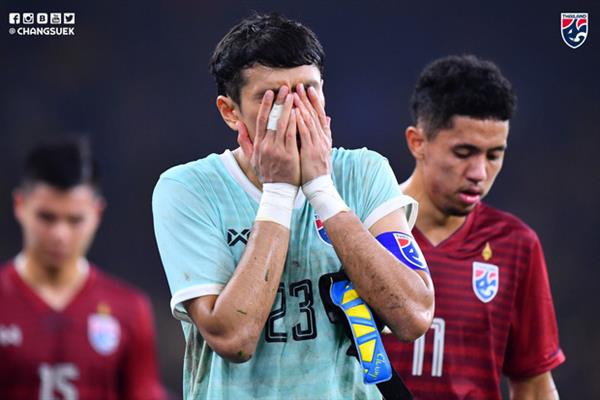 HLV đội tuyển Thái Lan tiết lộ sai lầm trong trận gặp Malaysia, thừa nhận cầu thủ đang gặp áp lực quá lớn trước khi đối đầu Việt Nam