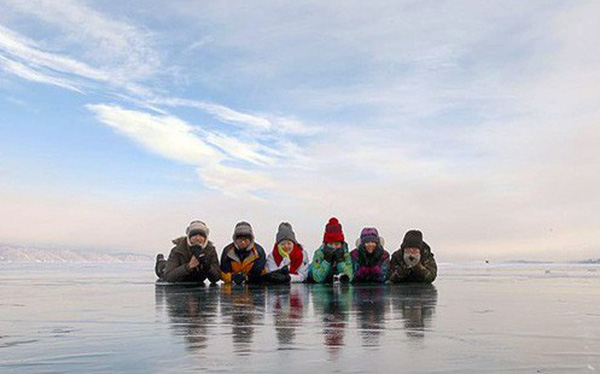 Du khách Trung Quốc ùn ùn đổ đến hồ Baikal: Người Nga lo sợ nước hồ bị 