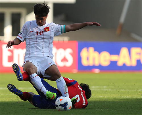 Vì sao Công Phượng 'tắt điện' trước U19 Hàn Quốc