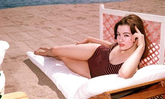 Kỳ 2: Bộ trưởng lên giường với gái đẹp, để lộ nhiều bí mật quốc gia