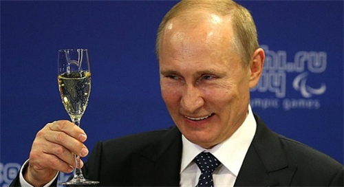 Ai là người được dân Nga hâm mộ chỉ sau Tổng thống Putin?