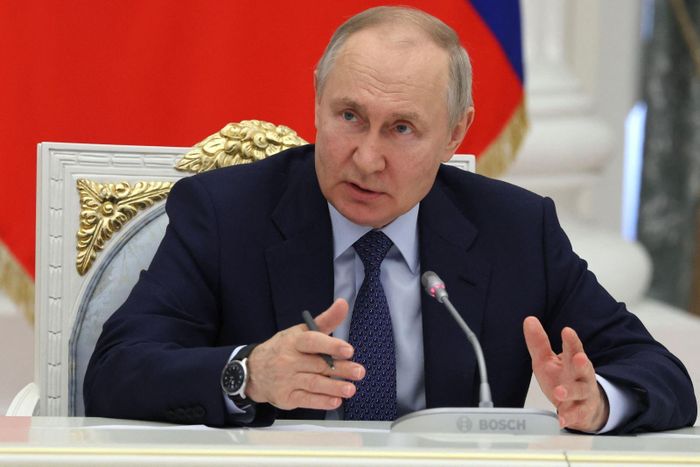 Tổng thống Putin nêu lý do Nga cần mở rộng khu phi quân sự tại Ukraine