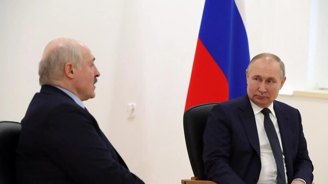 Ông Putin nói được Tổng thống Belarus trao tài liệu vạch trần sự thật vụ Bucha