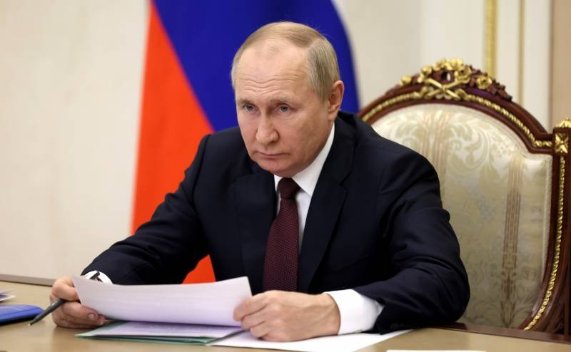Tổng thống Putin ký một số luật liên quan đến hoạt động quân sự đặc biệt