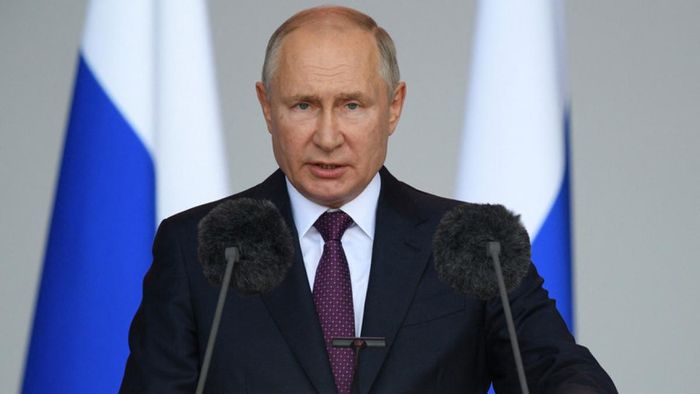 Tổng thống Nga Putin đồng ý đưa tình nguyện viên tới vùng chiến sự ở Ukraine