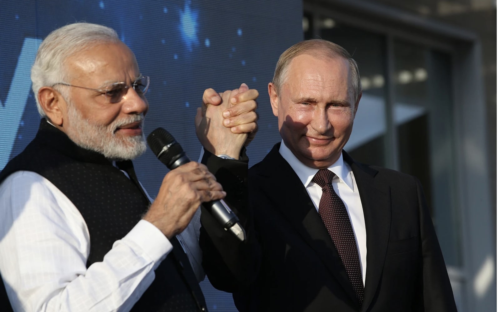Lý do sâu xa Mỹ tức giận vì Ấn Độ mua dầu của Nga