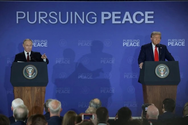 Ông Trump và ông Putin họp báo chung sau hội đàm