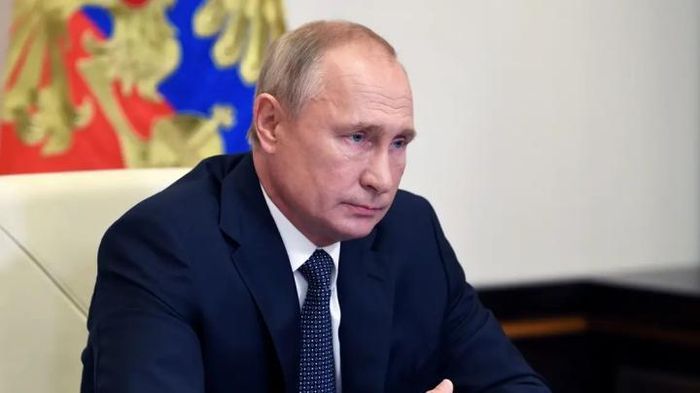 EU chuẩn bị đóng băng tài sản của Tổng thống Putin và Ngoại trưởng Nga