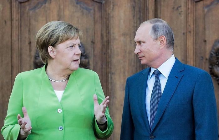 Tổng thống Nga Putin sốc trước phát biểu của bà Angela Merkel