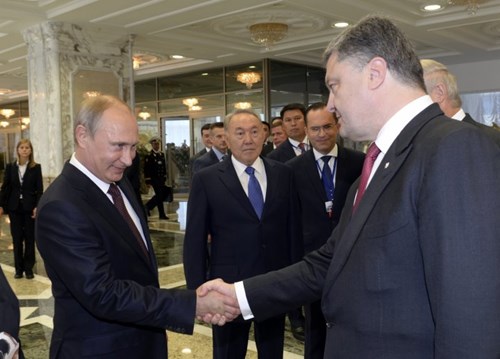 Đàm phán hòa bình tại Minsk có cứu được nền kinh tế Nga?