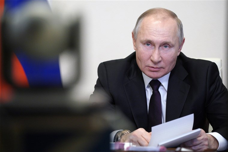 Tổng thống Putin 'phản pháo' phát ngôn của ông Biden