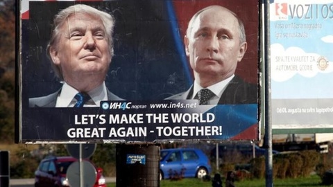 Báo Mỹ: Trump bận Twitter, Putin đảo ngược trật tự thế giới