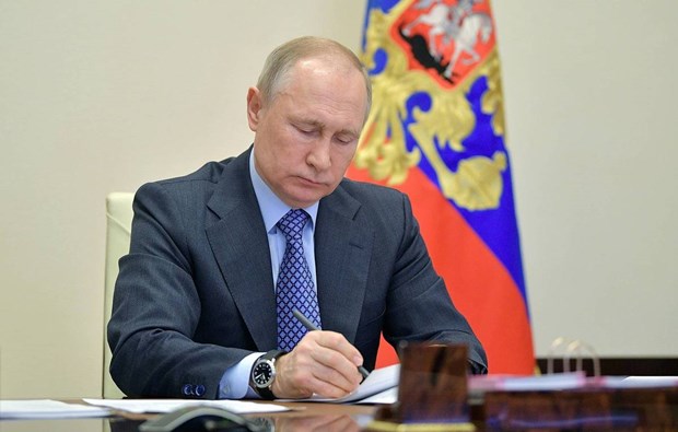 Ông Putin ký luật coi vi phạm toàn vẹn lãnh thổ như chủ nghĩa cực đoan