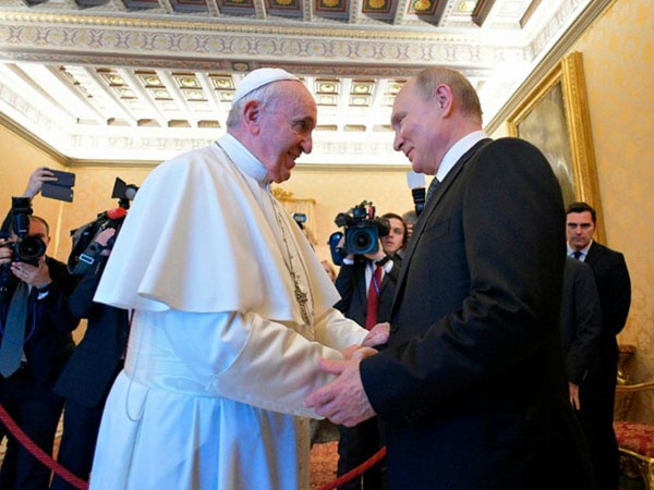 Giáo hoàng gặp ông Putin: Chuyện hiếm nên bí hiểm