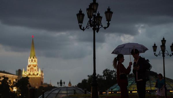 Moskva: Cảnh báo gió bão, mưa đá