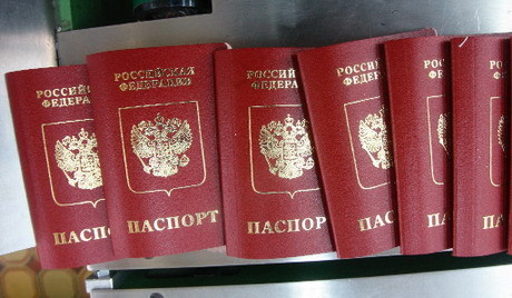 Nga: Hộ chiếu bằng nhựa