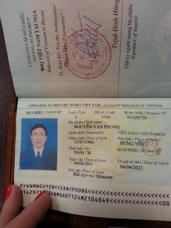 Nhặt được hộ chiếu anh Nguyễn Văn Phong (SN 1966)