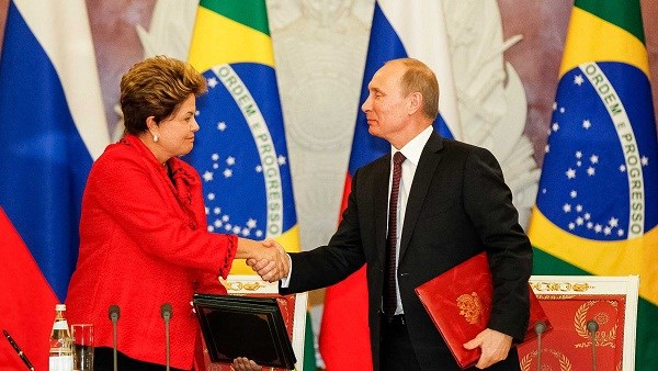 Tổng thống Rousseff: Brazil muốn mua vũ khí phòng không từ Nga