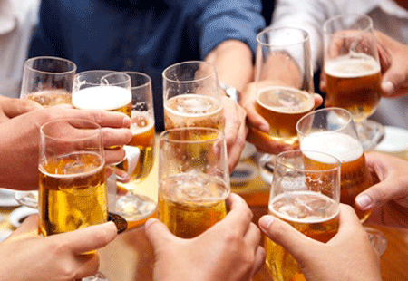 Bộ Y tế muốn cấm bán rượu bia sau 22h