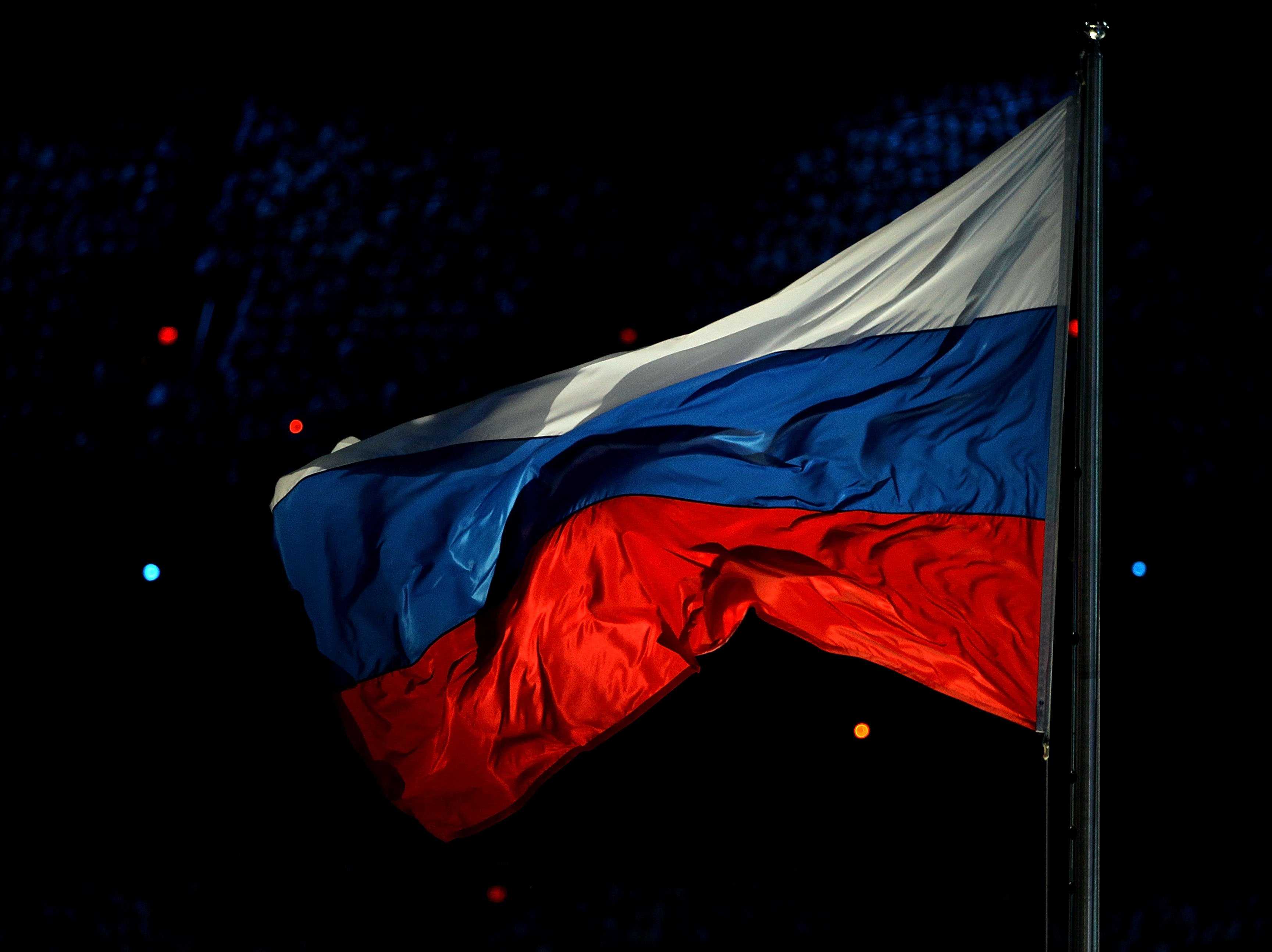 Nga bất ngờ nâng lãi suất cơ bản lên 8%