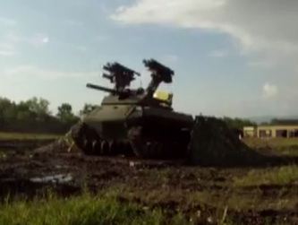 Clip: Cận cảnh robot chiến đấu tiêu diệt xe tăng của Nga