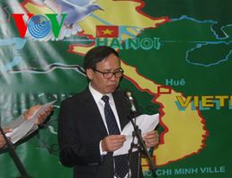 Người Việt tại Pháp kỷ niệm 125 năm Ngày sinh Chủ tịch Hồ Chí Minh