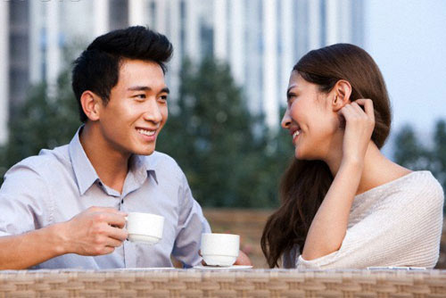 Sao cứ phải là đàn bà giữ chồng?