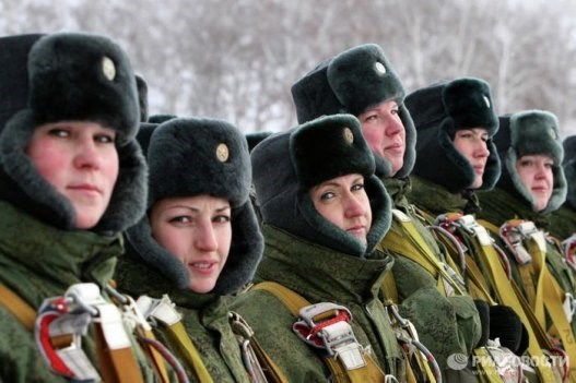 Nga: Số lượng phụ nữ muốn gia nhập quân đội tăng mạnh