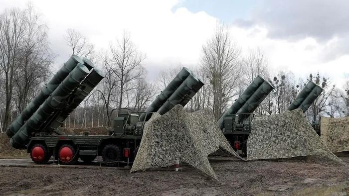 Tình hình Ukraine: Czech khuyên Kiev đừng vội phản công, Thổ Nhĩ Kỳ nói không trước đề nghị của Mỹ về viện trợ vũ khí Nga