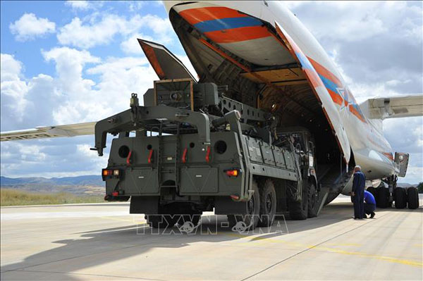 Mỹ cân nhắc trừng phạt Thổ Nhĩ Kỳ sau thương vụ S-400