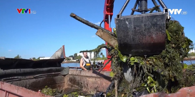 Nga: Đội tàu đặc nhiệm săn rác trên sông Matxcơva