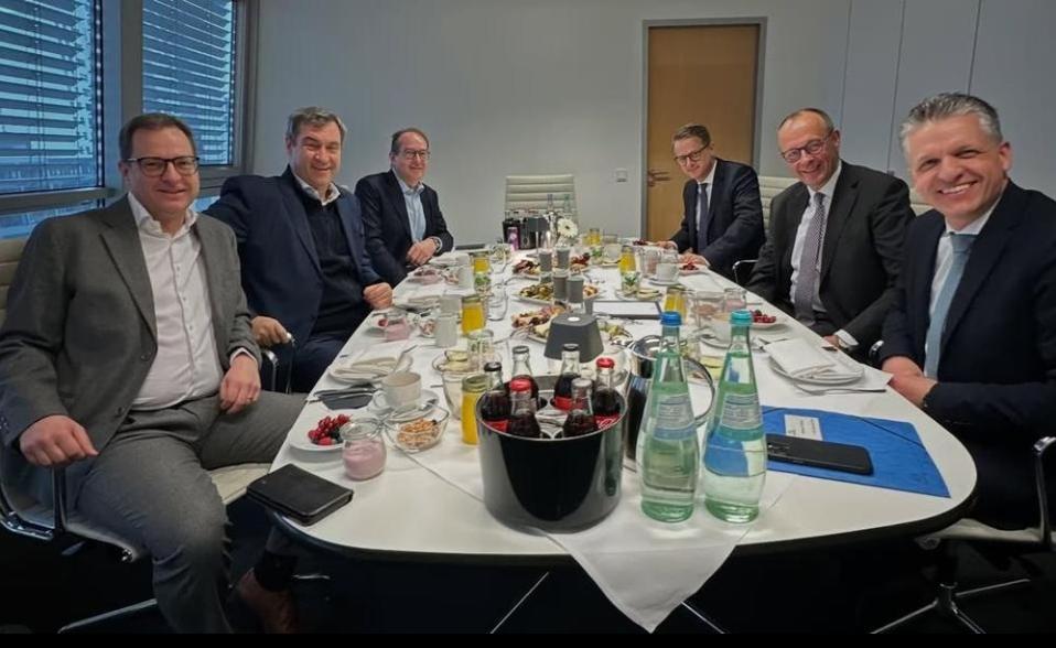 Bức ảnh khiến chính trường Đức dậy sóng