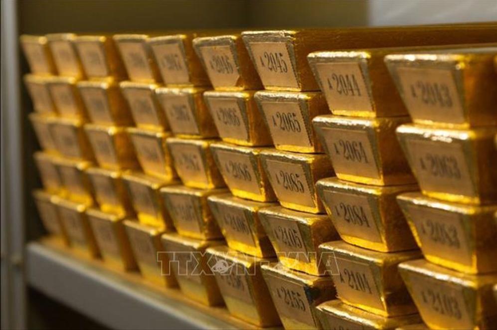 Áp lực thuế quan đẩy giá vàng đi xuống