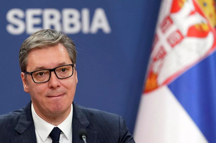 Tổng thống Serbia dự đoán cường độ chiến sự, Lithuania gửi pháo cho Ukraine