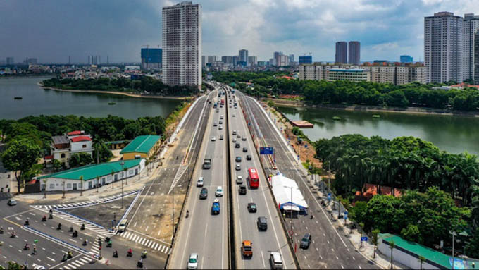 Video: Thông xe cầu cạn hơn 5.000 tỷ đồng đẹp nhất Hà Nội
